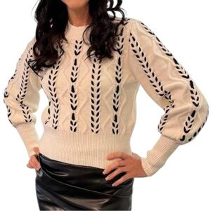 Commense Contrast NWT Women’s Size L White Black Binding Cinched Twist Sweater